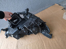 Laden Sie das Bild in den Galerie-Viewer, Frontscheinwerfer Renault Megane IV 260602075R Links Scheinwerfer Headlight SCH8907862020tk