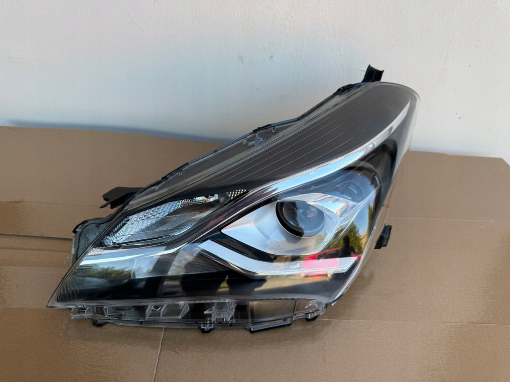 Frontscheinwerfer Toyota Yaris 81170-0DK10 LED Links Scheinwerfer Headlight SCH8165700695ub