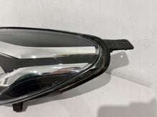 Laden Sie das Bild in den Galerie-Viewer, Frontscheinwerfer Ford Fiesta I H1BB-13W030-CD Links Scheinwerfer Headlight SCH6443579885qu