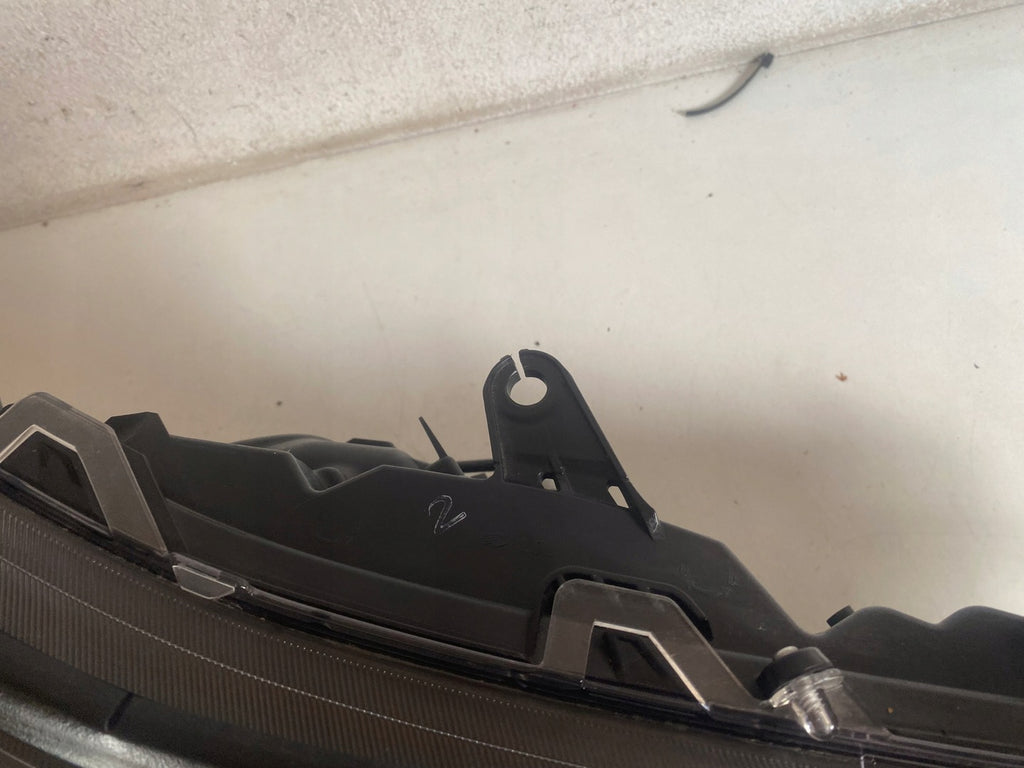 Frontscheinwerfer Toyota Rav IV LED Links Scheinwerfer Headlight SCH7346008998um