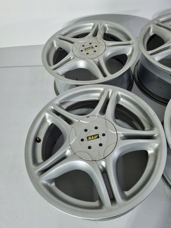 4x Alufelge 16 Zoll 7.5" 5x120 38ET Glanz Silber 6855101 BMW 4 Rim Wheel FEL8211394351oe
