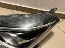 Load image into Gallery viewer, Frontscheinwerfer Toyota Yaris LED Links Scheinwerfer Headlight