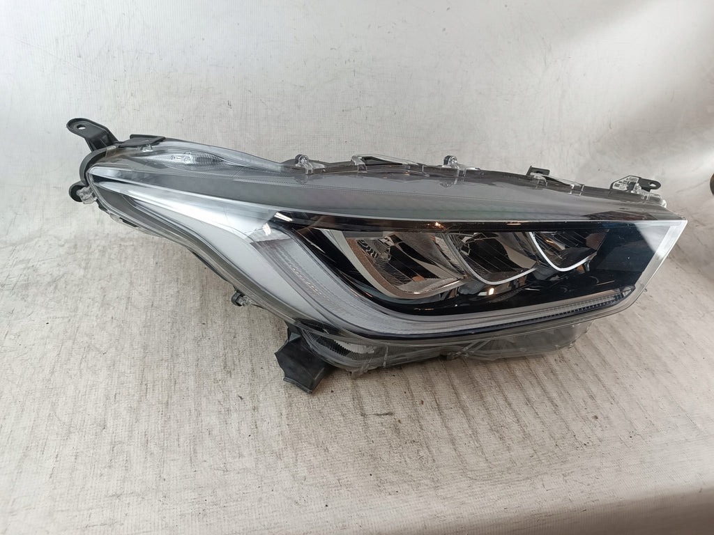 Frontscheinwerfer Toyota Yaris LED Rechts Scheinwerfer Headlight