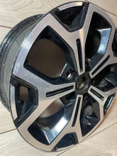 Laden Sie das Bild in den Galerie-Viewer, 1x Alufelge 17 Zoll 6.5" 5x114.3 403006285R Dacia Duster Kadjar Rim Wheel FEL7606735508fi