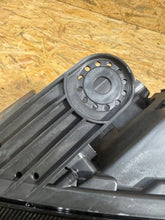 Laden Sie das Bild in den Galerie-Viewer, Frontscheinwerfer Dacia Sandero III Logan 260604069R Links Headlight SCH4759679711ne