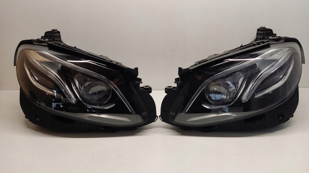 Frontscheinwerfer Mercedes-Benz A2139067606 A2139067506 LED Rechts oder Links