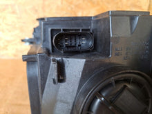 Laden Sie das Bild in den Galerie-Viewer, Frontscheinwerfer Mercedes-Benz W206 A2069067103 LED Links Headlight SCH3354061767gi