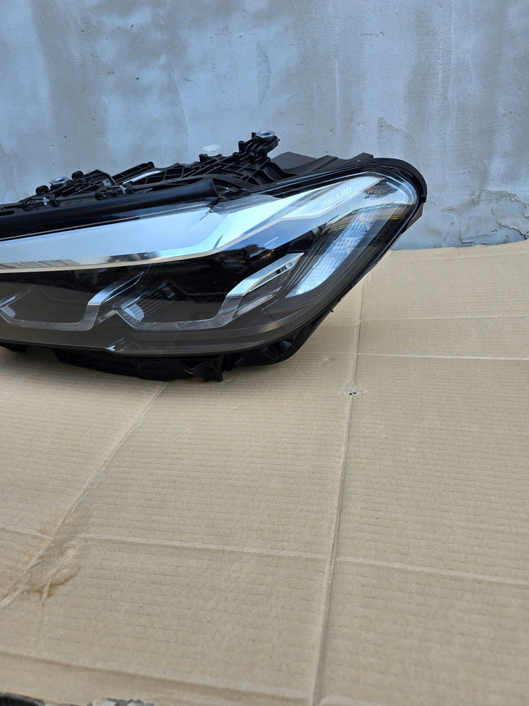 Frontscheinwerfer BMW 5 G31 G30 5A388C3-02 LED Links Scheinwerfer Headlight SCH1902705034px