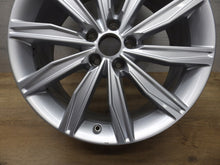 Load image into Gallery viewer, 1x Alufelge 19 Zoll 8.5&quot; 5x112 40ET Glanz Silber 4K0601025G Audi A6 Rim Wheel