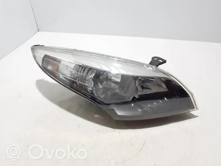 Frontscheinwerfer Renault Megane III 260101010R 030124420600 Rechts Headlight SCH5837625773iw