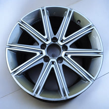 Laden Sie das Bild in den Galerie-Viewer, 1x Alufelge 17 Zoll 8.5&quot; 5x112 36ET A1724011502 Mercedes-Benz Slk Rim Wheel