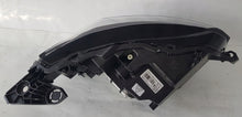 Laden Sie das Bild in den Galerie-Viewer, Frontscheinwerfer Peugeot 208 II 9823194180 LED Ein Stück (Rechts oder Links) SCH3208690688hl