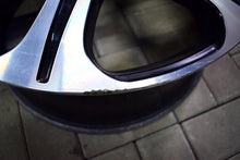 Load image into Gallery viewer, 1x Alufelge 19 Zoll 8.0&quot; 5x112 43ET Glanz Schwarz A2134013400 Mercedes-Benz W213