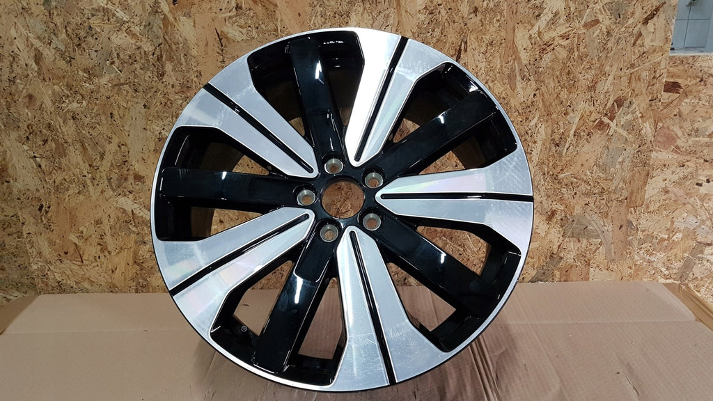 1x Alufelge 19 Zoll 7.5" 5x108 50,5ET 32143627 Volvo Xc40 Rim Wheel