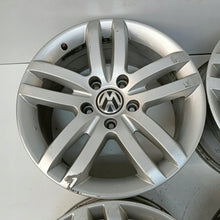 Laden Sie das Bild in den Galerie-Viewer, 4x Alufelge 18 Zoll 8.5" 5x130 58ET Glanz Silber 5JX18H2ET58 Audi Q7 Touareg FEL4600569124sq