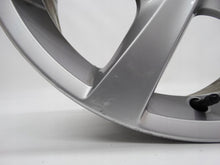 Laden Sie das Bild in den Galerie-Viewer, 1x Alufelge 17 Zoll 7.0&quot; 5x108 50ET Glanz Silber 31341738 Volvo S60 V60 V70