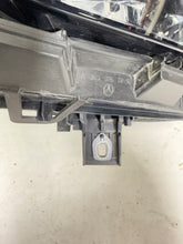 Laden Sie das Bild in den Galerie-Viewer, Frontscheinwerfer Mercedes-Benz A2479062503 Full LED FALSE Headlight SCH5196424911ez