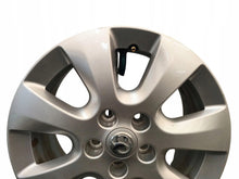 Load image into Gallery viewer, 1x Alufelge 16 Zoll 6.5" 5x108 47ET Glanz Silber YP00044780 Opel E Combo FEL1375479917ae