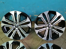 Laden Sie das Bild in den Galerie-Viewer, 4x Alufelge 18 Zoll 7.0" 5x114.3 35ET Glanz Silber PW457-42003 Toyota Rav 4 I FEL8603314948yz