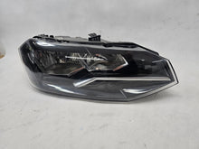 Laden Sie das Bild in den Galerie-Viewer, Frontscheinwerfer VW Polo 2G1941006 LED Rechts Scheinwerfer Headlight