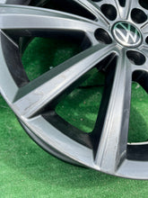 Load image into Gallery viewer, 1x Alufelge 16 Zoll 6.0" 5x100 45ET Glanz Silber 2G0601025AF VW I Rim Wheel FEL1550944053ew