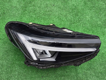 Laden Sie das Bild in den Galerie-Viewer, Frontscheinwerfer Volvo Xc40 32404666 LED Rechts Scheinwerfer Headlight SCH9781271361ak