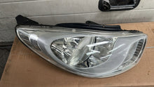 Load image into Gallery viewer, Frontscheinwerfer Hyundai I10 Rechts Scheinwerfer Headlight