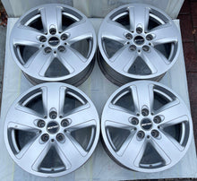 Laden Sie das Bild in den Galerie-Viewer, 4x Alufelge 16 Zoll 7.0" 5x112 41ET Glanz Silber 6856029 Mini Rim Wheel FEL4302945312jr