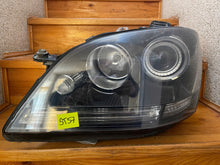 Load image into Gallery viewer, Frontscheinwerfer Mercedes-Benz W164 Xenon Links Scheinwerfer Headlight SCH6808766403px