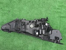 Laden Sie das Bild in den Galerie-Viewer, Frontscheinwerfer Honda Hr-V Full LED Links Scheinwerfer Headlight