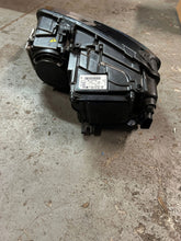 Laden Sie das Bild in den Galerie-Viewer, Frontscheinwerfer Audi A8 4H0941030 Bi-Xenon Rechts Scheinwerfer Headlight SCH2837531462ev