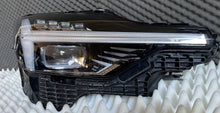 Load image into Gallery viewer, Frontscheinwerfer Polestar 2 P32338903 Rechts Scheinwerfer Headlight
