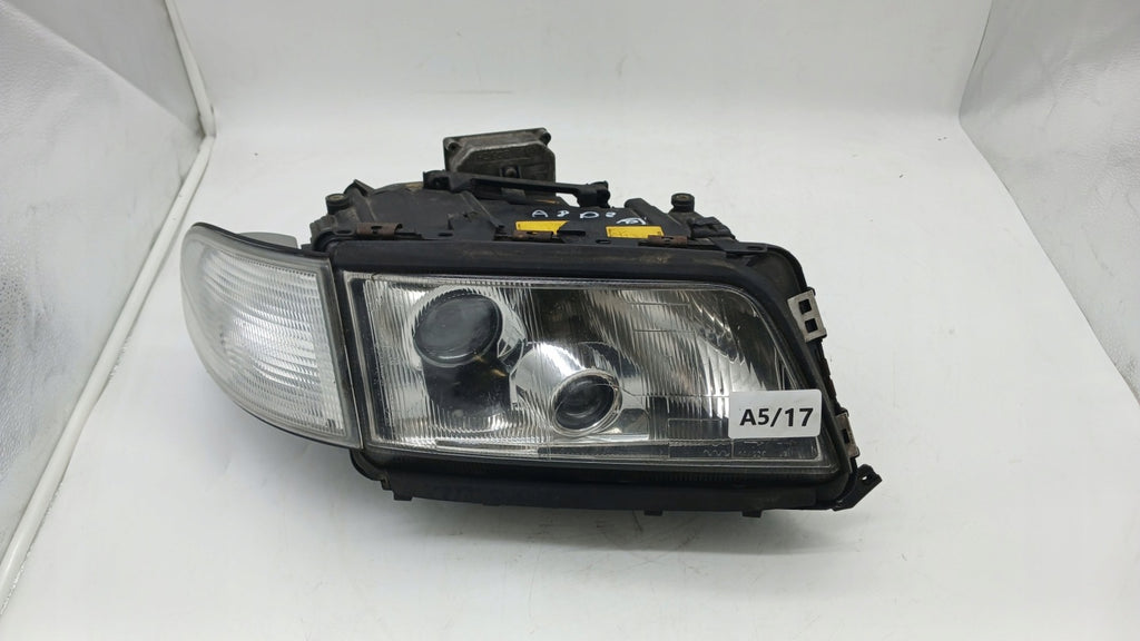 Frontscheinwerfer Audi A8 4D0941030H Xenon Rechts Scheinwerfer Headlight SCH9993976474kw