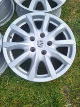 Load image into Gallery viewer, 4x Alufelge 18 Zoll 8.0" 5x130 53ET Glanz Silber 7P5601025 Porsche Cayenne FEL6199444233dk