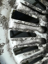 Laden Sie das Bild in den Galerie-Viewer, 1x Alufelge 16 Zoll 7.0&quot; 5x120 20ET 10922090 BMW E39 Rim Wheel