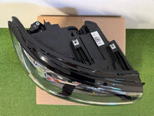 Load image into Gallery viewer, Frontscheinwerfer VW 7L1941006B Rechts Scheinwerfer Headlight SCH5815828912ux