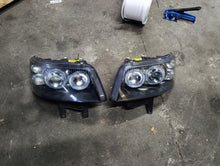 Load image into Gallery viewer, Frontscheinwerfer VW T5 Ein Satz Scheinwerfer Headlight SCH6447063877bu