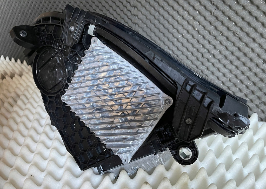 Frontscheinwerfer Mercedes-Benz W206 A2069063003 LED Rechts Headlight SCH7118709999la