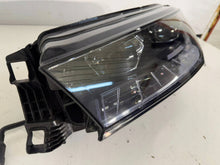 Laden Sie das Bild in den Galerie-Viewer, Frontscheinwerfer Skoda Enyaq IV 5LB941015H LED Links Scheinwerfer Headlight SCH4791694058fl