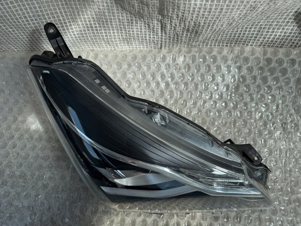 Frontscheinwerfer Toyota Yaris 87081090 Rechts Scheinwerfer Headlight SCH3956351162dx