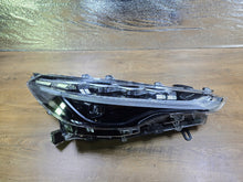 Laden Sie das Bild in den Galerie-Viewer, Frontscheinwerfer Toyota Corolla Rechts Scheinwerfer Headlight SCH9230712240ue