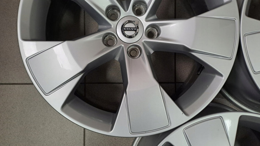 4x Alufelge 18 Zoll 7.5" 5x108 50 5ET Glanz Silber 31471553 Volvo I Rim Wheel FEL2954514586ae