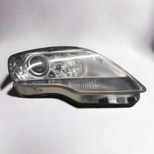 Laden Sie das Bild in den Galerie-Viewer, Frontscheinwerfer Mercedes-Benz W251 A2518203661 Rechts Scheinwerfer Headlight