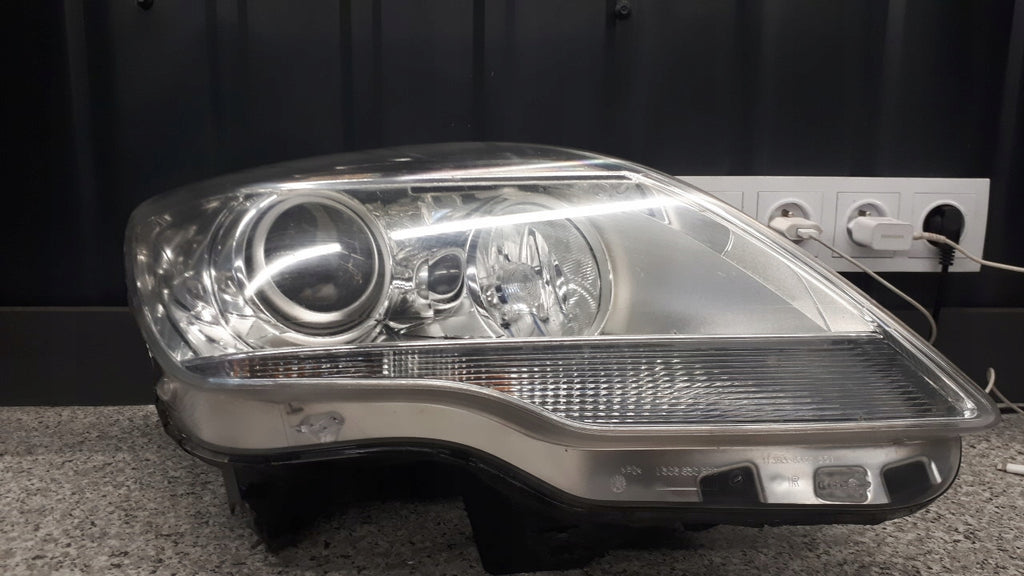 Frontscheinwerfer Mercedes-Benz W251 A2518203661 LED Rechts Headlight