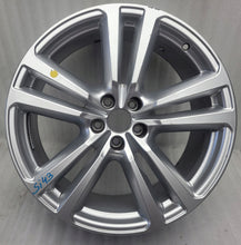 Load image into Gallery viewer, 1x Alufelge 20 Zoll 8.0" 5x112 28ET Glanz Silber 4M0601025G Audi Q7 Rim Wheel FEL9654915136mc