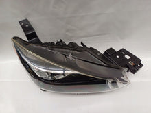 Laden Sie das Bild in den Galerie-Viewer, Frontscheinwerfer Mazda Cx3 Cx-3 D10E-51030 LED Rechts Scheinwerfer Headlight