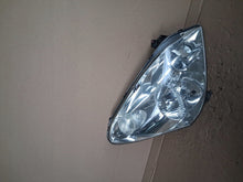 Load image into Gallery viewer, Frontscheinwerfer Toyota Corolla Verso Rechts Scheinwerfer Headlight SCH4644523807nc