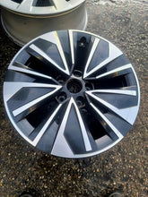 Load image into Gallery viewer, 1x Alufelge 17 Zoll 7.5" 5x112 41ET Glanz 3P0601025 Skoda Superb I Rim Wheel FEL2011233469zo