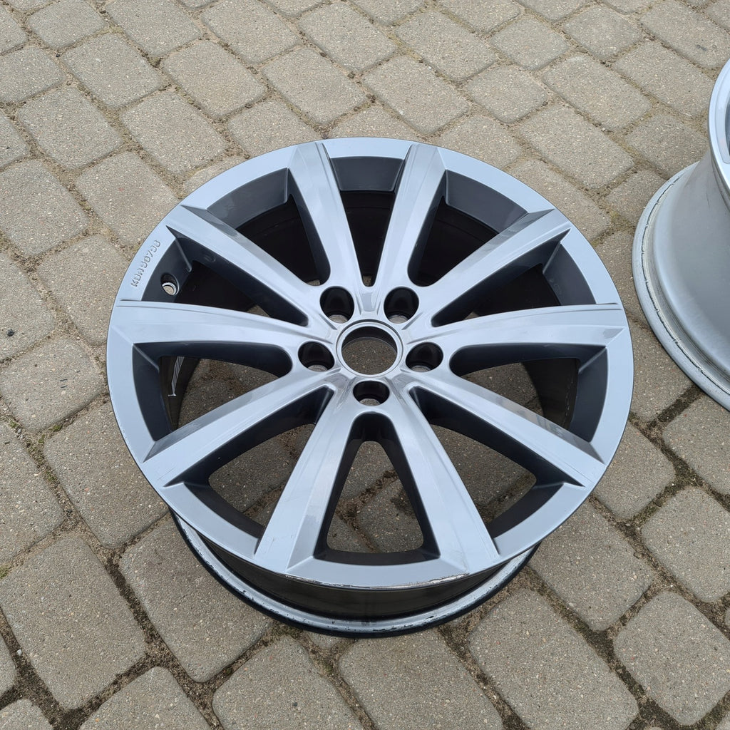 1x Alufelge 18 Zoll 8.0" 5x112 25ET Silber 760071498 Audi Rim Wheel