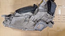 Laden Sie das Bild in den Galerie-Viewer, Frontscheinwerfer Mercedes-Benz W220 A2208200861 Xenon Rechts Headlight SCH7756241320ph